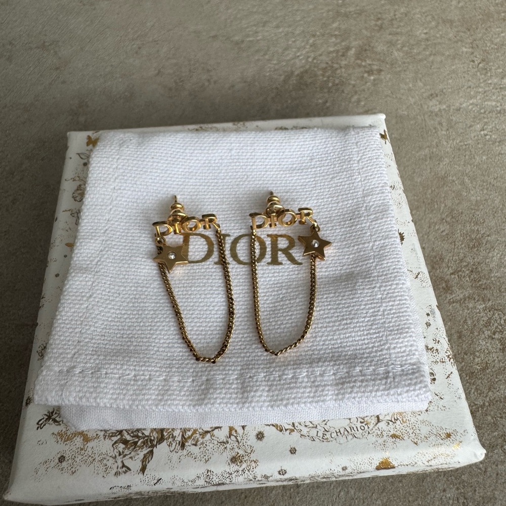 Dior Dio(r)evolution Earrings
